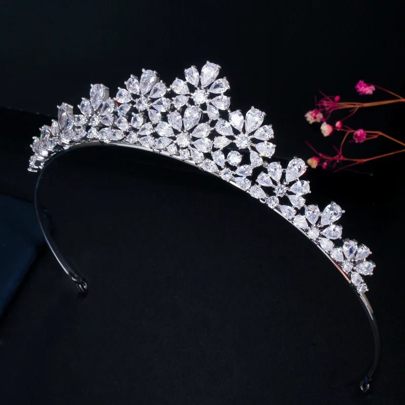 TiarasElegant Gorgeous Flower Tiara Crown A014 - WS JewelleryBridal TiaraHair AccessoriesQueen Tiara