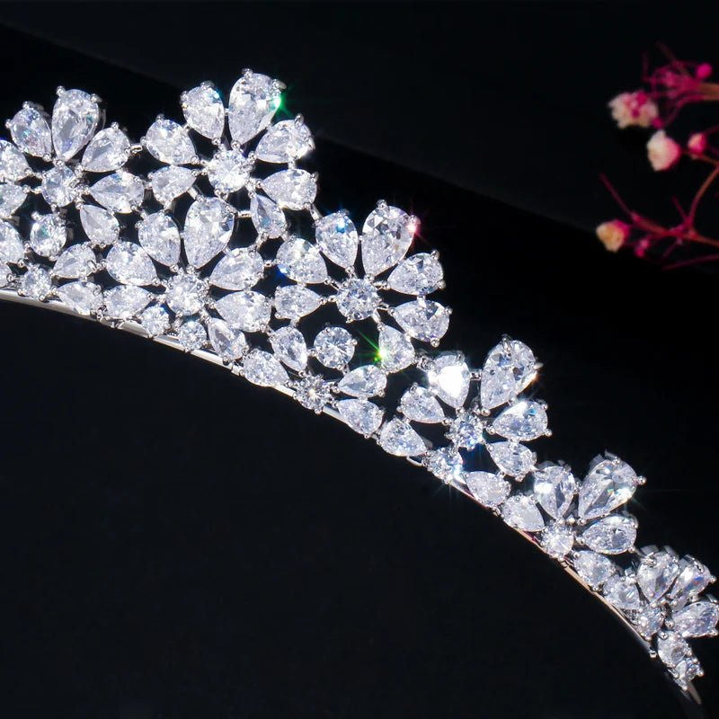 TiarasElegant Gorgeous Flower Tiara Crown A014 - WS JewelleryBridal TiaraHair AccessoriesQueen Tiara