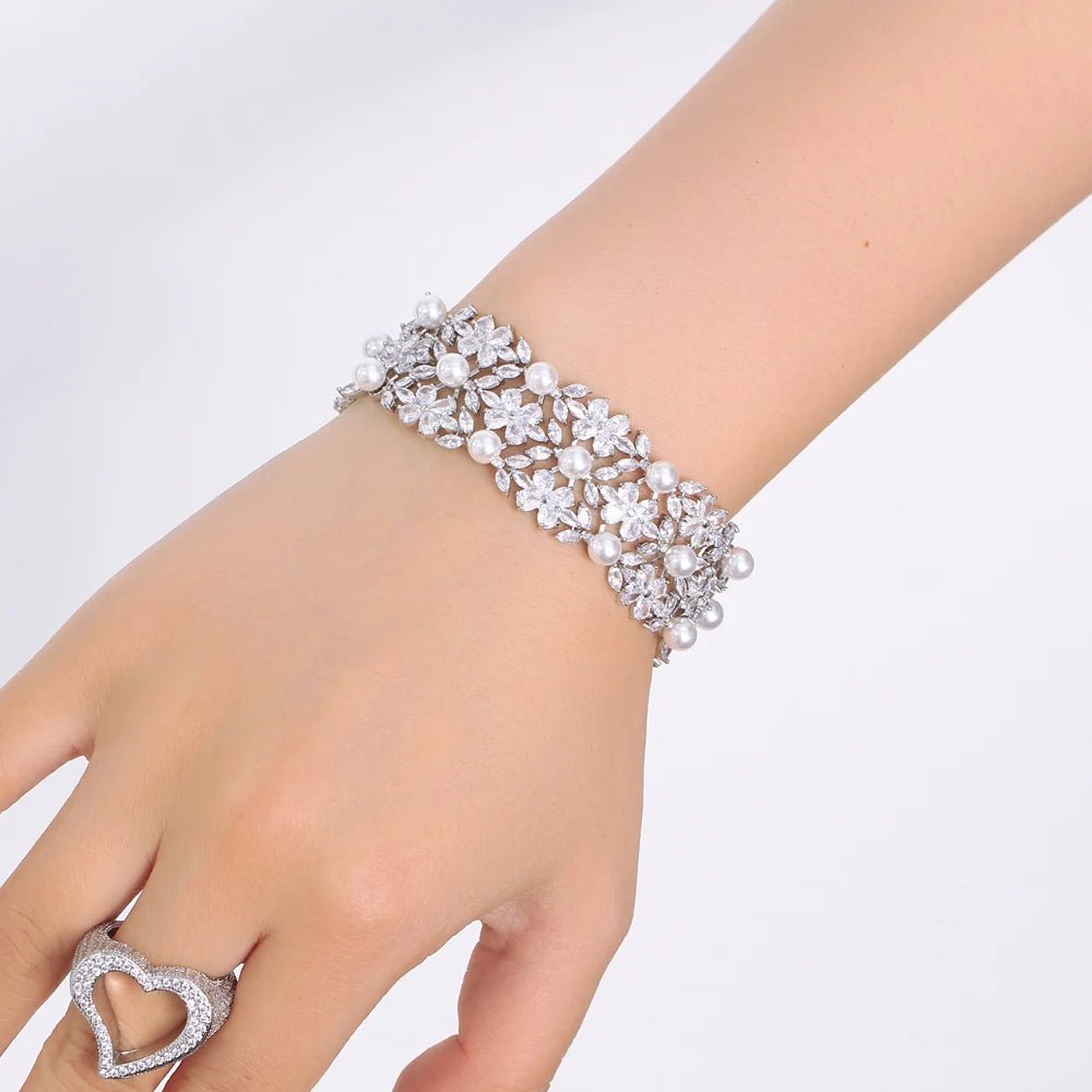 BraceletsLuxury Chunky Flower Pearl Bracelets CB320 - WS JewelleryBraceletBridal BraceletTennis Bracelet
