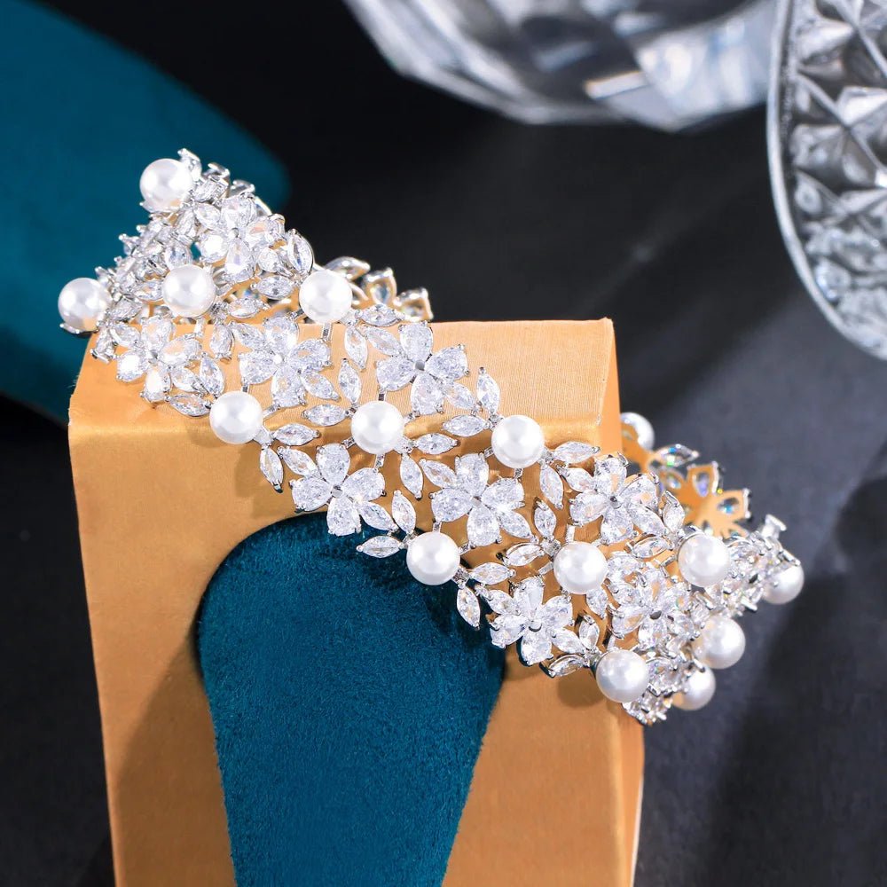 BraceletsLuxury Chunky Flower Pearl Bracelets CB320 - WS JewelleryBraceletBridal BraceletTennis Bracelet