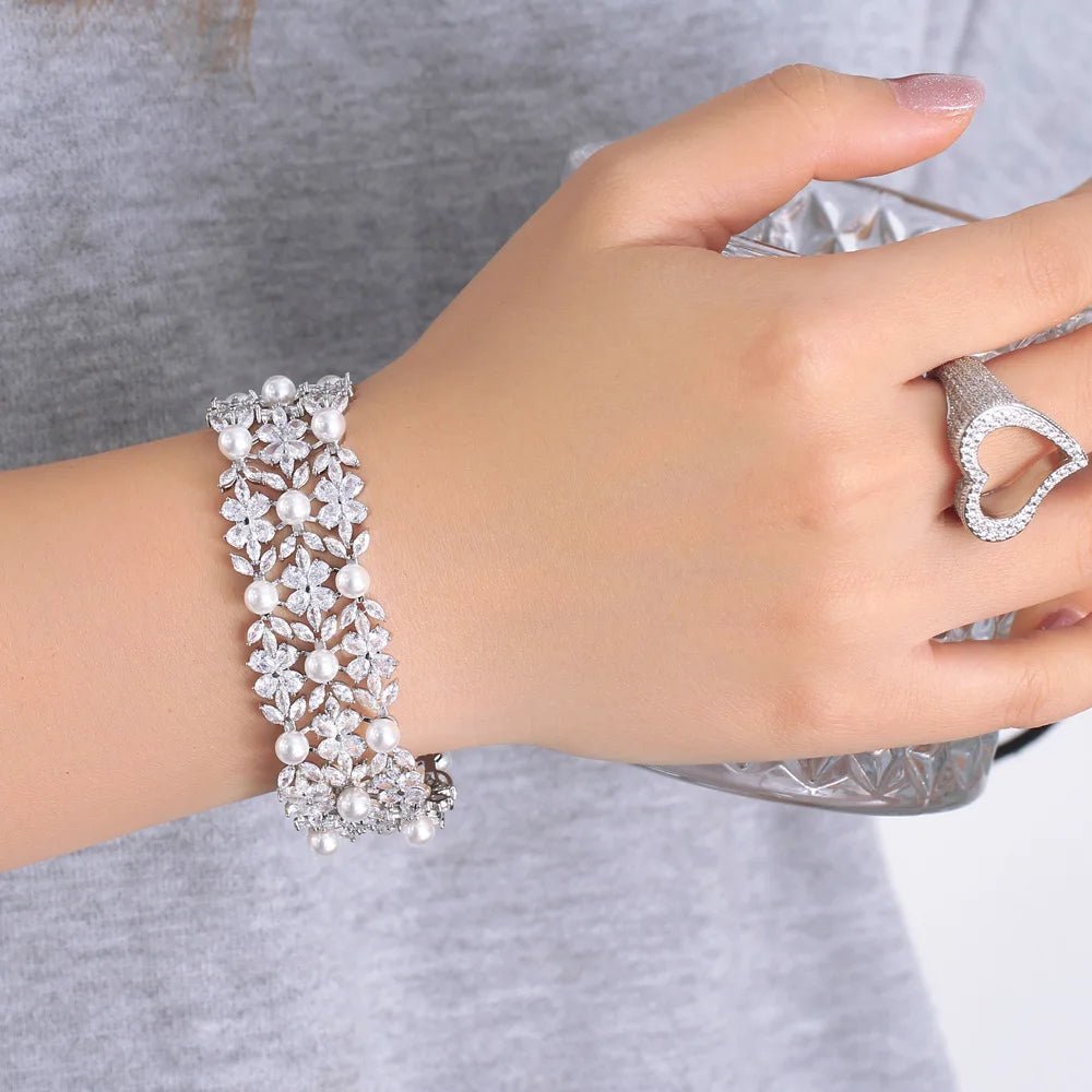 BraceletsLuxury Chunky Flower Pearl Bracelets CB320 - WS JewelleryBraceletBridal BraceletTennis Bracelet