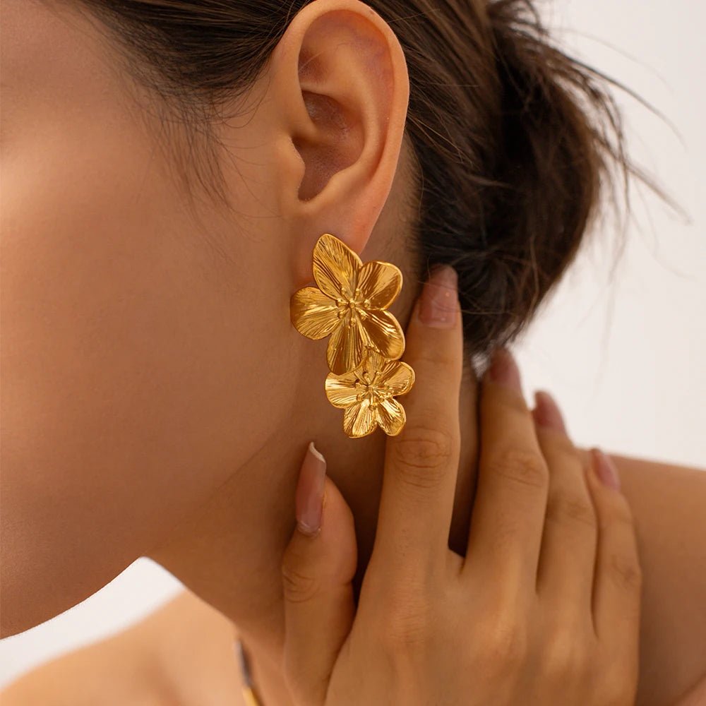 18k Gold Plated Stainless Steel Hypoallergenic Vintage Flower Stud Earrings - WS JewelleryStainless Steel