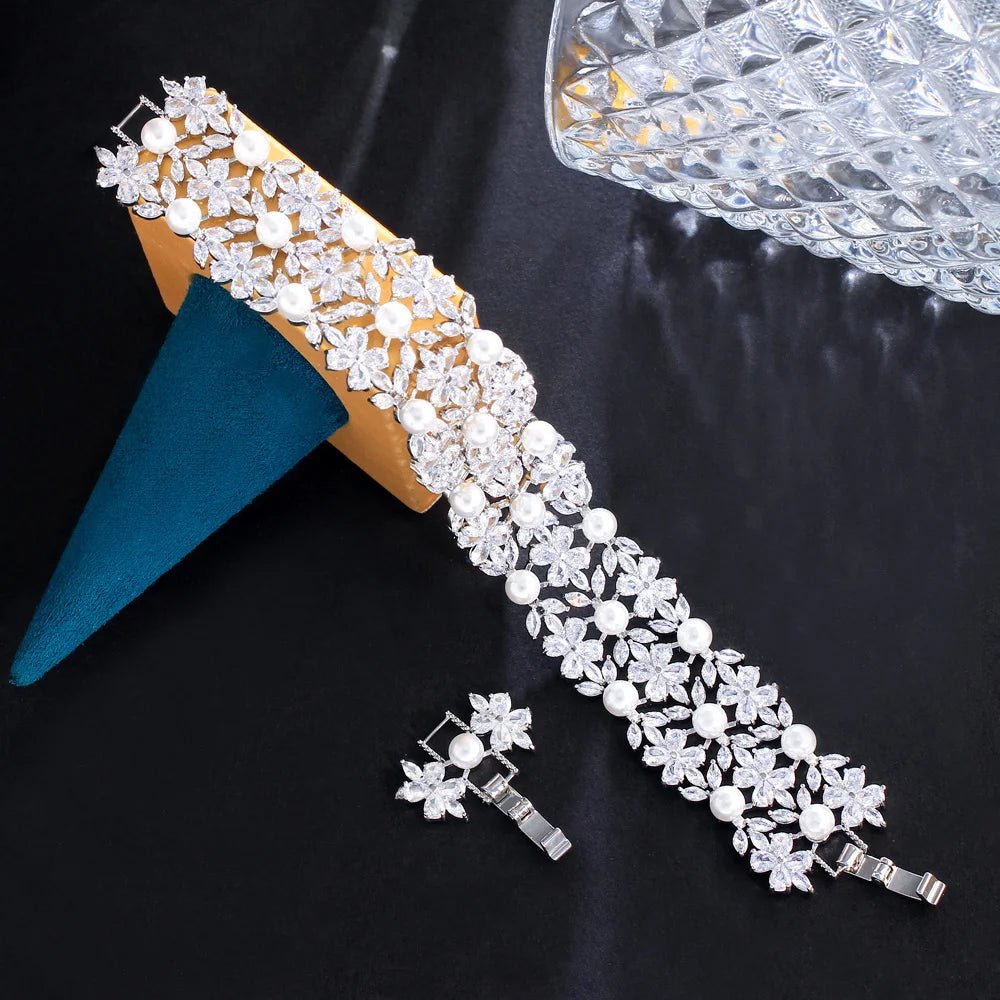 BraceletsLuxury Chunky Flower Pearl Bracelets CB320 - WS JewelleryBraceletBridal BraceletTennis Bracelet